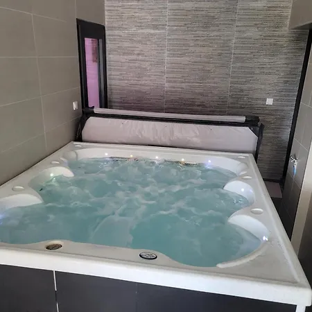 Lägenhet Cosy Cadre Idyllique Option Spa, Sauna , Piscine *