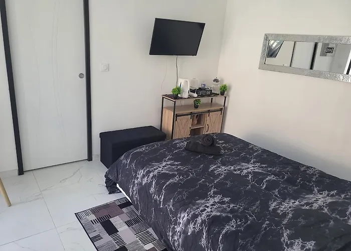 Cosy Cadre Idyllique Option Spa, Sauna , Piscine * Castelsarrasin