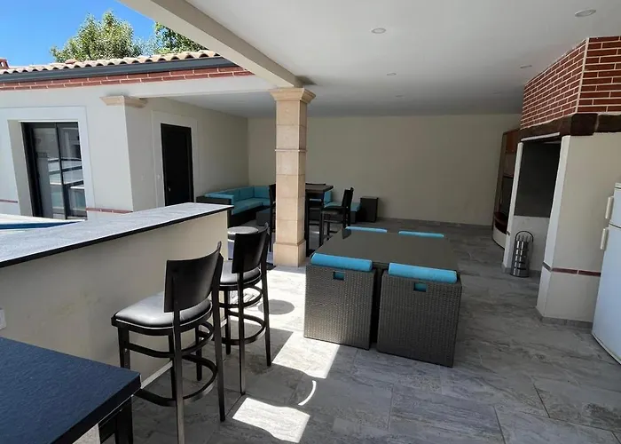 Apartment Cosy Cadre Idyllique Option Spa, Sauna , Piscine *