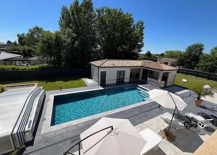 Cosy Cadre Idyllique Option Spa, Sauna , Piscine Apartment