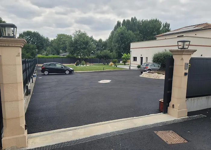 Cosy Cadre Idyllique Option Spa, Sauna , Piscine * Castelsarrasin